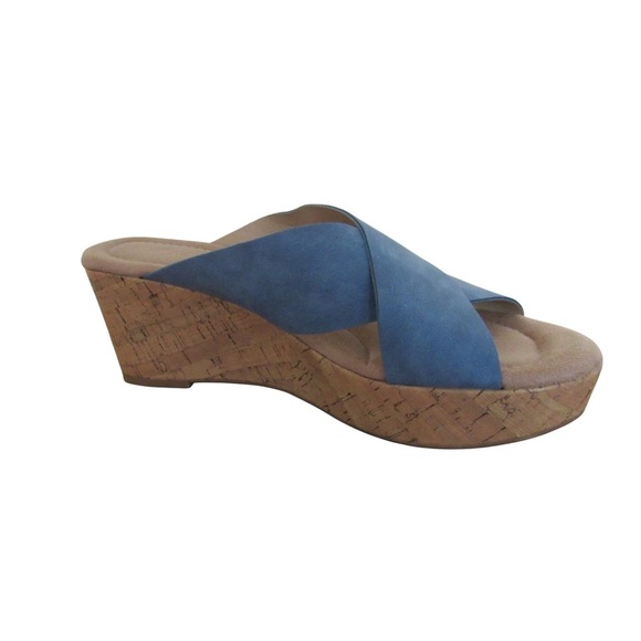 Chinese Laundry Blue Dream Day Casual Sandals 9.5 Slip On Criss Cross Wedge - Picture 1 of 9